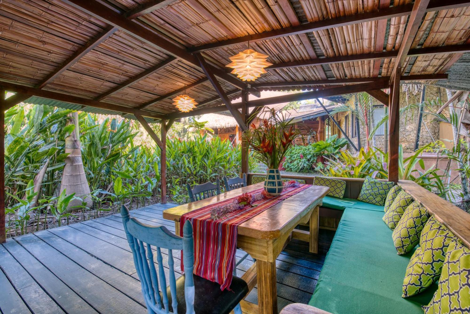 Tree House Beachfront Lodge Puerto Viejo de Talamanca 외부 사진