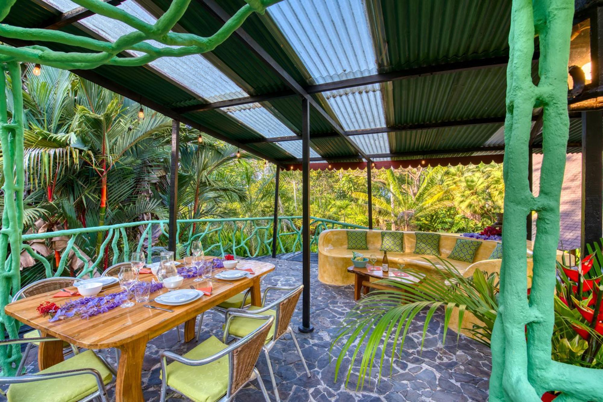 Tree House Beachfront Lodge Puerto Viejo de Talamanca 외부 사진